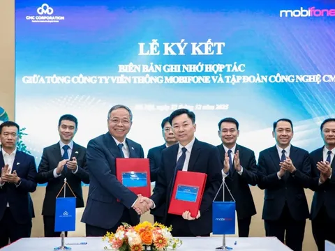 CMC "bắt tay" MobiFone