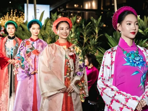 Võ Việt Chung: Tôi sợ khi nhắc đến tên mình, mọi người mặc định quá đắt đỏ không dám đụng vào