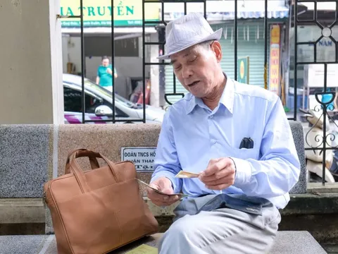 Bộ Tài chính rút đề xuất dùng tiền quỹ hưu trí mua bảo hiểm nhân thọ, chuyên gia nói gì?