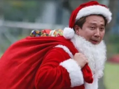 Trấn Thành hóa ông già Noel, vợ chồng Ngô Thanh Vân trang trí cây thông đón Giáng sinh