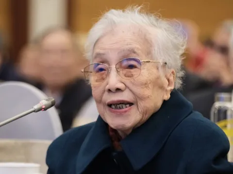 Tin tức sáng 27-12: Khai mạc Đại hội thi đua yêu nước, bà Nguyễn Thị Bình là đại biểu cao tuổi nhất