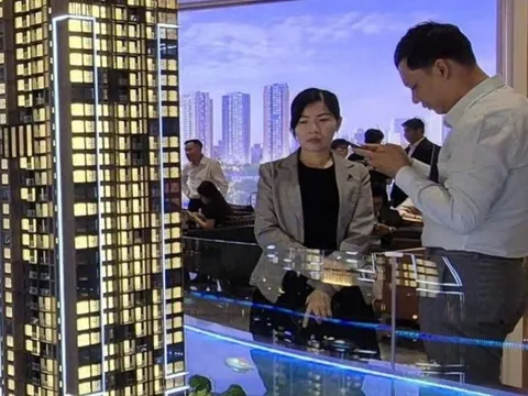 Người mua nhà 'quay đầu' vì lãi vay tăng cao