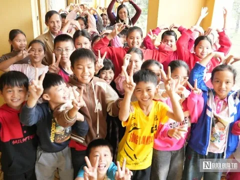 Việc làm đặc biệt của các cựu giáo viên dành cho học trò khó khăn ở xứ Nghệ