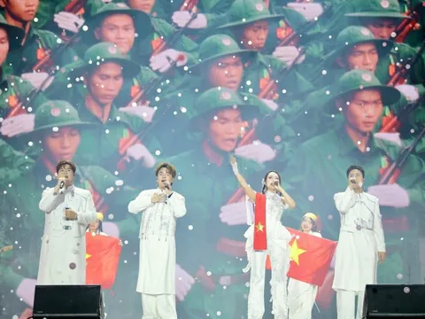 DTAP, Phương Mỹ Chi lần đầu trình diễn 'Nhà tôi có treo một lá cờ' tại HOZO 2025