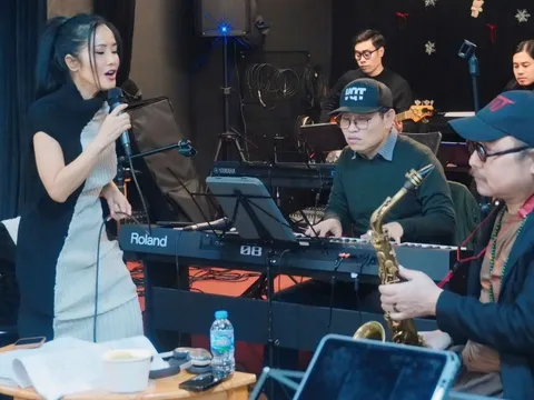 Ồn ào concert Về đây bốn cánh chim trời khiến nghệ sĩ rất đau xót