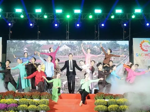 Người dân xúc động xem show thực cảnh tái hiện làng hoa Sa Đéc trăm năm tuổi