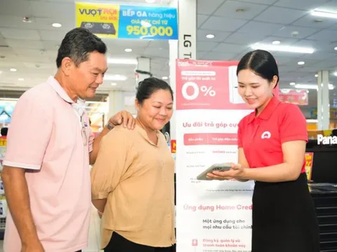 Tết 2026: Người Việt tự tin sắm Tết hơn, nhưng tiền vẫn là nỗi lo