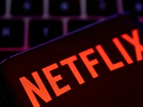 Netflix kích hoạt thương vụ bom tấn với Warner Bros