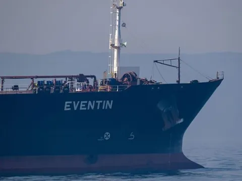 Mỹ đe dọa áp thuế 500% với một loạt quốc gia - đích ngắm vẫn là Nga