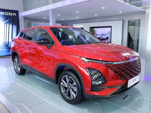 Omoda & Jaecoo tiếp tục 'chơi lớn': Một mẫu xe giảm 110% phí trước bạ, quyết đua doanh số ngay từ đầu năm